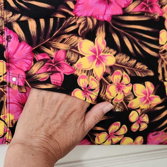 Sport Savvy Petite Tropical Skort Size Large - Picture 3 of 7